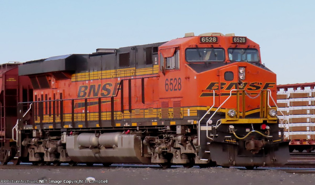 BNSF 6528